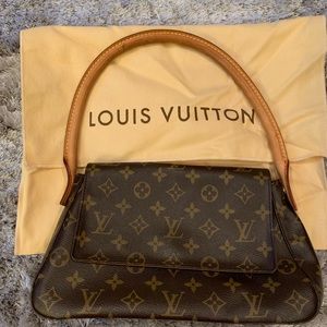 💯 Authentic LV Vintage Purse